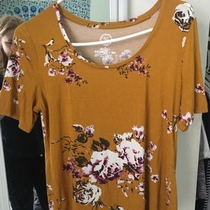 Floral t